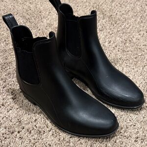 Black Chelsea Boots